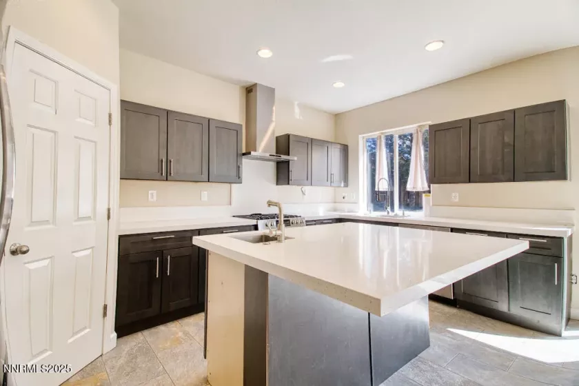 10595 Baton, Reno, Nevada 89521, 4 Bedrooms Bedrooms, ,3 BathroomsBathrooms,Residential,Residential,Baton,250050989