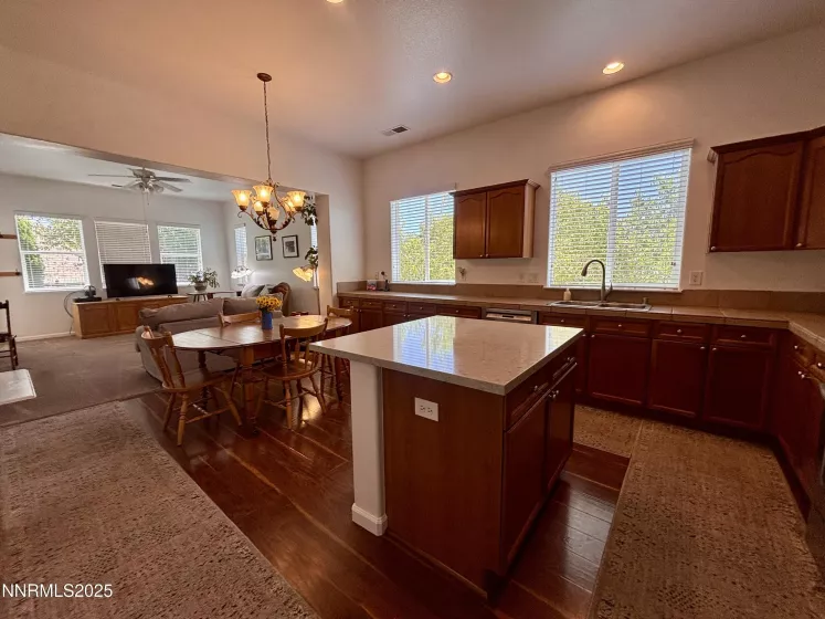 7316 Lacerta, Sparks, Nevada 89436, 4 Bedrooms Bedrooms, ,3 BathroomsBathrooms,Residential,Residential,Lacerta,250050982