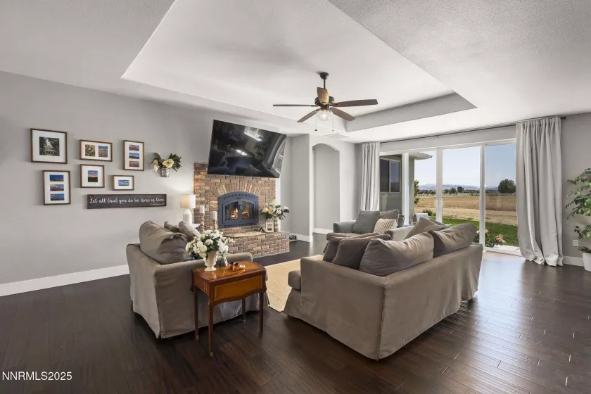 390 Angelina, Smith Valley, Nevada 89444, 4 Bedrooms Bedrooms, ,3 BathroomsBathrooms,Residential,Residential,Angelina,250050984