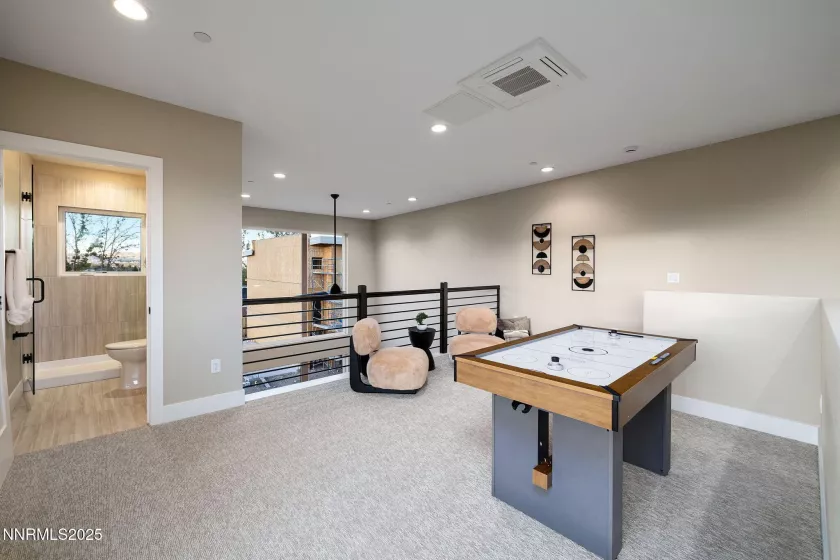 3818 Lakeside, Reno, Nevada 89509, 2 Bedrooms Bedrooms, ,3 BathroomsBathrooms,Residential,Residential,Lakeside,250050983