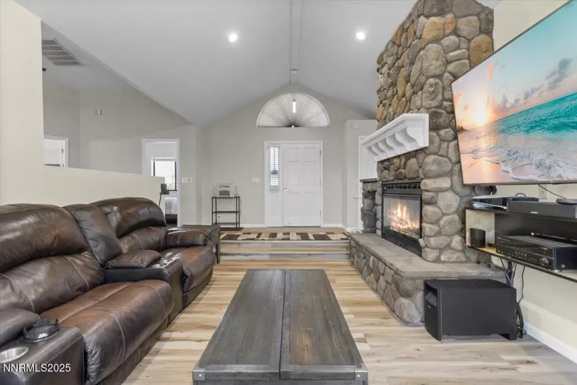 3985 Bria, Sparks, Nevada 89436, 3 Bedrooms Bedrooms, ,3 BathroomsBathrooms,Residential,Residential,Bria,250050931