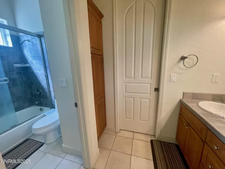 4800 Broken Arrow, Reno, Nevada 89509, 3 Bedrooms Bedrooms, ,4 BathroomsBathrooms,Residential,Residential,Broken Arrow,250050935