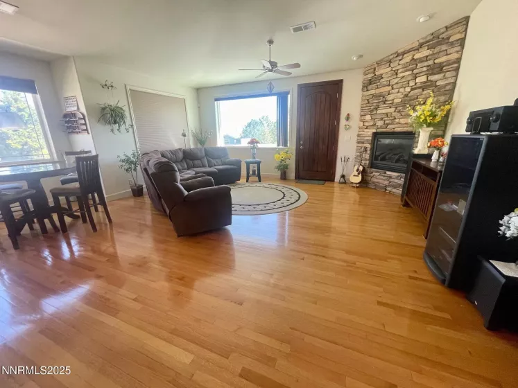 4800 Broken Arrow, Reno, Nevada 89509, 3 Bedrooms Bedrooms, ,4 BathroomsBathrooms,Residential,Residential,Broken Arrow,250050935