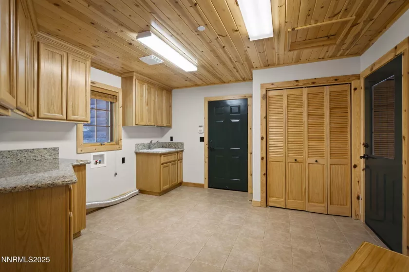 150 Five Creek, Gardnerville, Nevada 89460, 4 Bedrooms Bedrooms, ,6 BathroomsBathrooms,Residential,Residential,Five Creek,250050890
