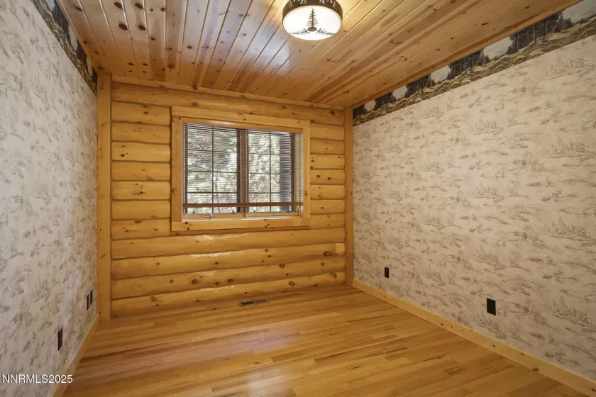 150 Five Creek, Gardnerville, Nevada 89460, 4 Bedrooms Bedrooms, ,6 BathroomsBathrooms,Residential,Residential,Five Creek,250050890