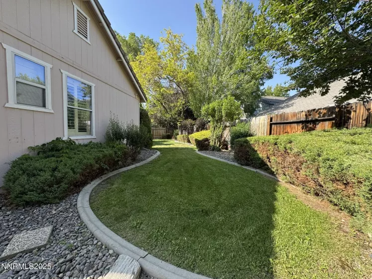 1104 Ryegrass, Reno, Nevada 89509, 3 Bedrooms Bedrooms, ,2 BathroomsBathrooms,Residential,Residential,Ryegrass,250050938