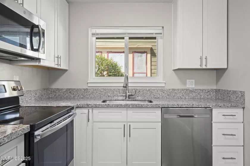 1227 Gordon, Reno, Nevada 89509, ,Residential Income,Residential,Gordon,250050948