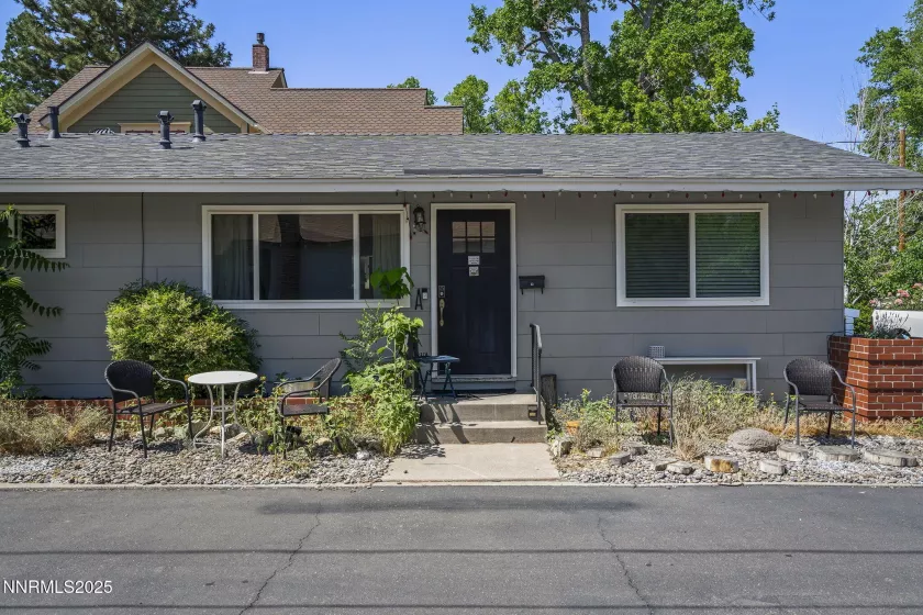 1227 Gordon, Reno, Nevada 89509, ,Residential Income,Residential,Gordon,250050948
