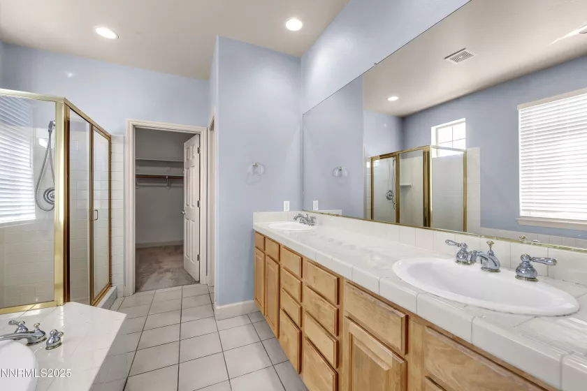 6578 Aston Circle, Sparks, Nevada 89436, 3 Bedrooms Bedrooms, ,4 BathroomsBathrooms,Residential Lease,Manufactured,Aston Circle,250050957