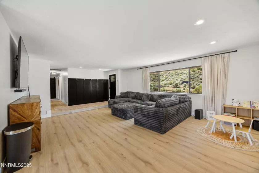 4255 Jumbo Grade, Washoe Valley, Nevada 89704, 3 Bedrooms Bedrooms, ,2 BathroomsBathrooms,Residential,Residential,Jumbo Grade,250050959