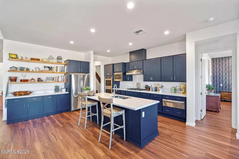7415 Hoback, Sparks, Nevada 89436, 2 Bedrooms Bedrooms, ,3 BathroomsBathrooms,Residential,Residential,Hoback,250050961