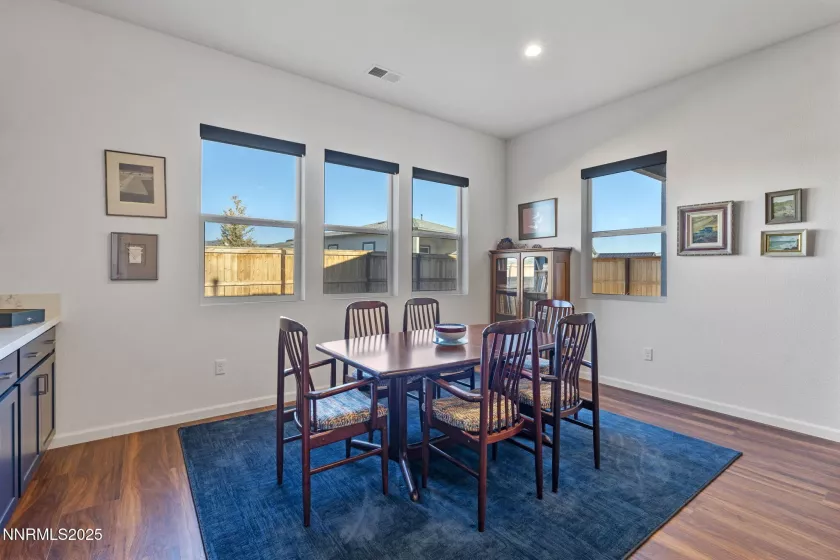 7415 Hoback, Sparks, Nevada 89436, 2 Bedrooms Bedrooms, ,3 BathroomsBathrooms,Residential,Residential,Hoback,250050961
