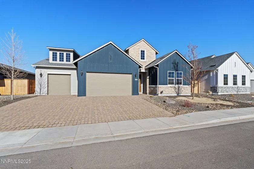 7415 Hoback, Sparks, Nevada 89436, 2 Bedrooms Bedrooms, ,3 BathroomsBathrooms,Residential,Residential,Hoback,250050961
