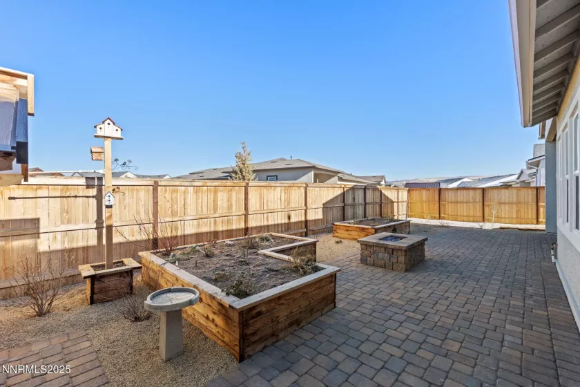 7415 Hoback, Sparks, Nevada 89436, 2 Bedrooms Bedrooms, ,3 BathroomsBathrooms,Residential,Residential,Hoback,250050961