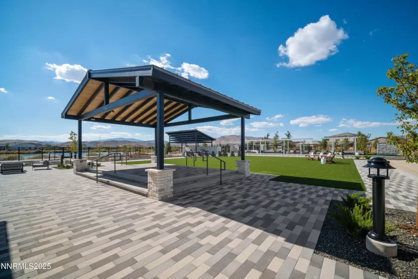 7415 Hoback, Sparks, Nevada 89436, 2 Bedrooms Bedrooms, ,3 BathroomsBathrooms,Residential,Residential,Hoback,250050961