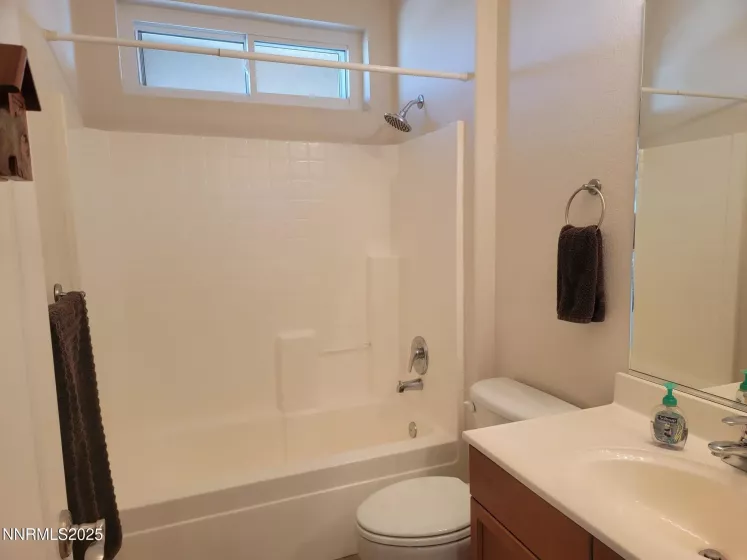 1771 Walnut Dr, Fernley, Nevada 89408, 3 Bedrooms Bedrooms, ,2 BathroomsBathrooms,Residential,Residential,Walnut Dr,250050963