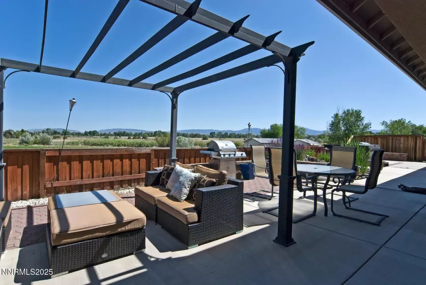 1324 Cedar Creek, Gardnerville, Nevada 89460, 5 Bedrooms Bedrooms, ,3 BathroomsBathrooms,Residential,Residential,Cedar Creek,250050971