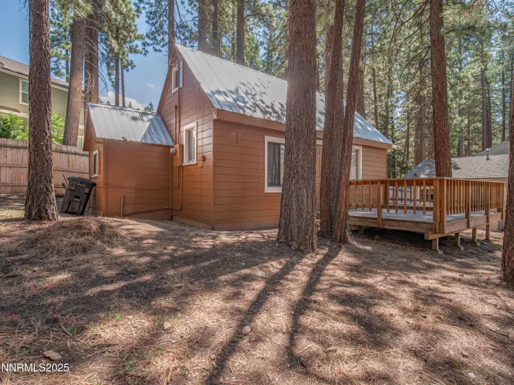 3790 Stewart, South Lake Tahoe, California 96150, 2 Bedrooms Bedrooms, ,1 BathroomBathrooms,Residential,Residential,Stewart,250050973