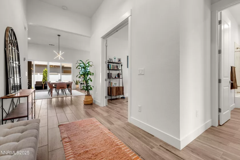 611 Camargue, Reno, Nevada 89511, 2 Bedrooms Bedrooms, ,2 BathroomsBathrooms,Residential,Residential,Camargue,250050977