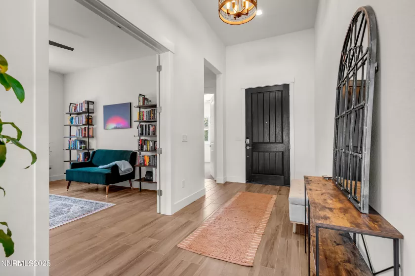 611 Camargue, Reno, Nevada 89511, 2 Bedrooms Bedrooms, ,2 BathroomsBathrooms,Residential,Residential,Camargue,250050977