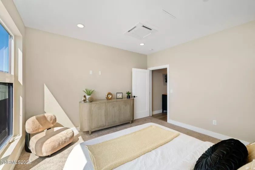 3816 Lakeside, Reno, Nevada 89509, 3 Bedrooms Bedrooms, ,4 BathroomsBathrooms,Residential,Residential,Lakeside,250050980