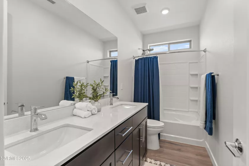 5419 Fossilstone, Sparks, Nevada 89436, 3 Bedrooms Bedrooms, ,2 BathroomsBathrooms,Residential,Residential,Fossilstone,250050990