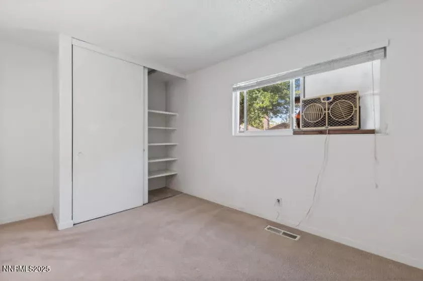 1975 Royal, Reno, Nevada 89503, 4 Bedrooms Bedrooms, ,2 BathroomsBathrooms,Residential,Residential,Royal,250050992