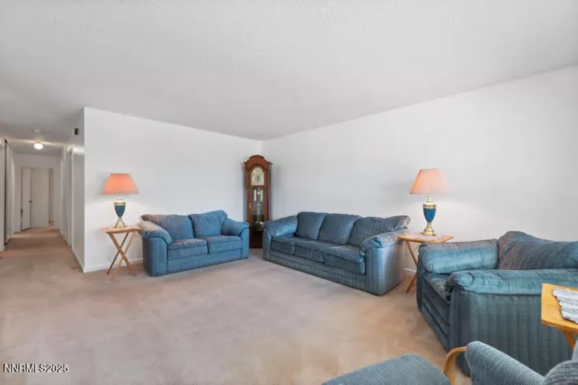 1975 Royal, Reno, Nevada 89503, 4 Bedrooms Bedrooms, ,2 BathroomsBathrooms,Residential,Residential,Royal,250050992