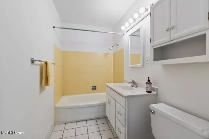 1975 Royal, Reno, Nevada 89503, 4 Bedrooms Bedrooms, ,2 BathroomsBathrooms,Residential,Residential,Royal,250050992