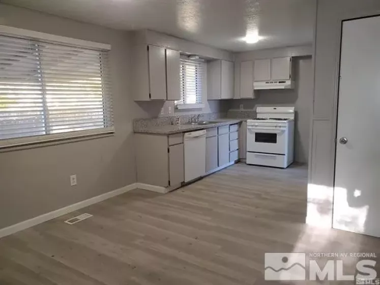 775 Grinnel, Lovelock, Nevada 89419, 3 Bedrooms Bedrooms, ,2 BathroomsBathrooms,Residential,Residential,Grinnel,240010011
