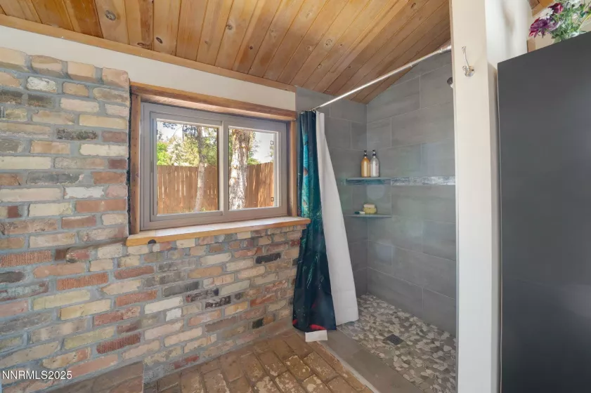 12245 Spruce, Reno, Nevada 89511, 4 Bedrooms Bedrooms, ,3 BathroomsBathrooms,Residential,Residential,Spruce,250050999