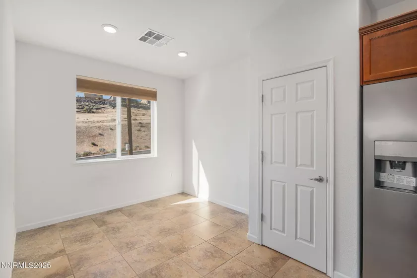 3002 Sterling Ridge, Sparks, Nevada 89431, 2 Bedrooms Bedrooms, ,3 BathroomsBathrooms,Residential,Residential,Sterling Ridge,250051000