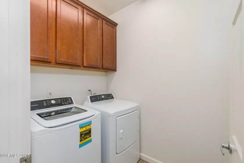 3002 Sterling Ridge, Sparks, Nevada 89431, 2 Bedrooms Bedrooms, ,3 BathroomsBathrooms,Residential,Residential,Sterling Ridge,250051000