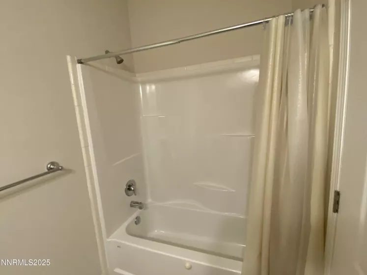 772 Ronald, Fallon, Nevada 89406, 2 Bedrooms Bedrooms, ,2 BathroomsBathrooms,Residential,Residential,Ronald,250050995
