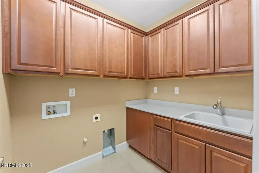 1080 University Park, Reno, Nevada 89512, 6 Bedrooms Bedrooms, ,4 BathroomsBathrooms,Residential,Residential,University Park,250050950