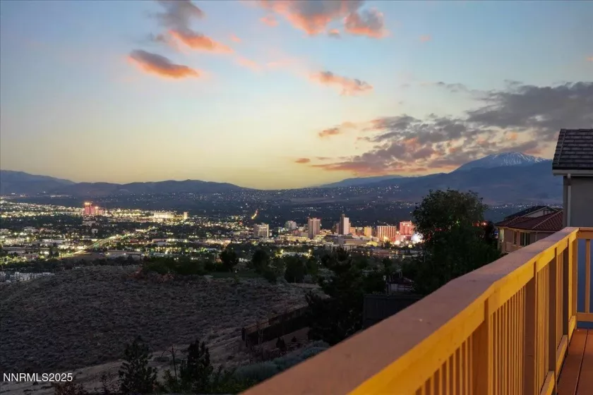 1080 University Park, Reno, Nevada 89512, 6 Bedrooms Bedrooms, ,4 BathroomsBathrooms,Residential,Residential,University Park,250050950