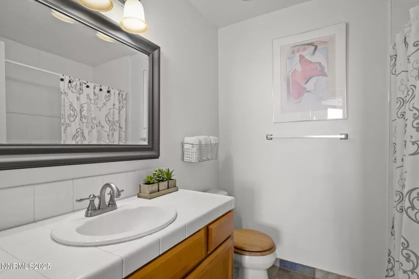 909 Tyner, Incline Village, Nevada 89451, 4 Bedrooms Bedrooms, ,3 BathroomsBathrooms,Residential,Residential,Tyner,250051003