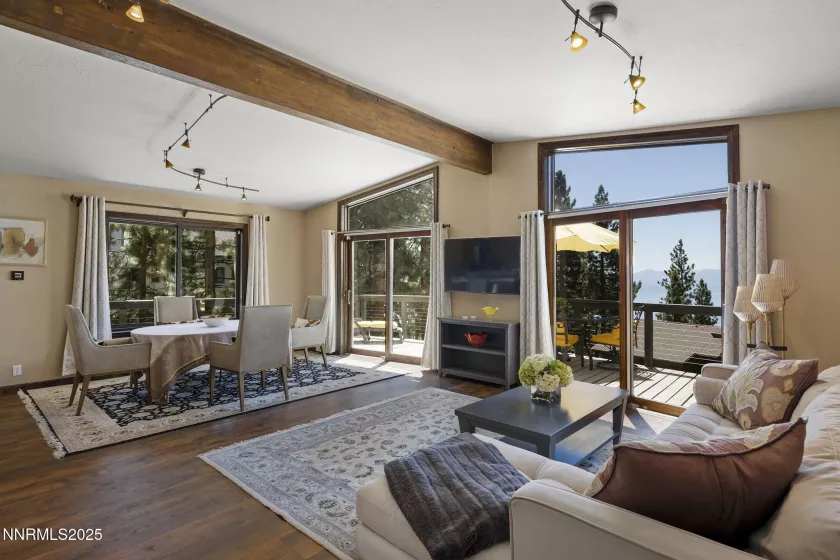 909 Tyner, Incline Village, Nevada 89451, 4 Bedrooms Bedrooms, ,3 BathroomsBathrooms,Residential,Residential,Tyner,250051003