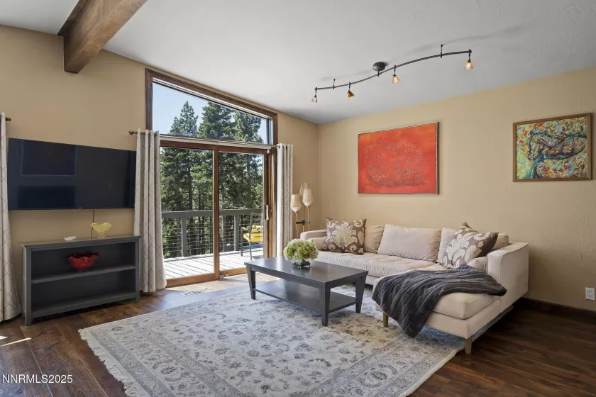 909 Tyner, Incline Village, Nevada 89451, 4 Bedrooms Bedrooms, ,3 BathroomsBathrooms,Residential,Residential,Tyner,250051003