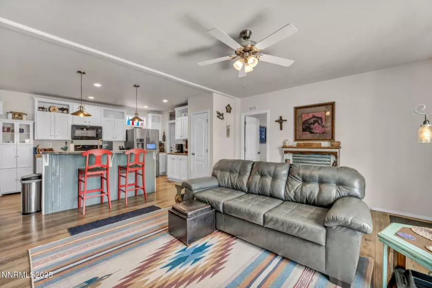 1290 Topaz Ranch, Topaz Ranch Estates, Nevada 89444, 3 Bedrooms Bedrooms, ,2 BathroomsBathrooms,Residential,Residential,Topaz Ranch,250051005