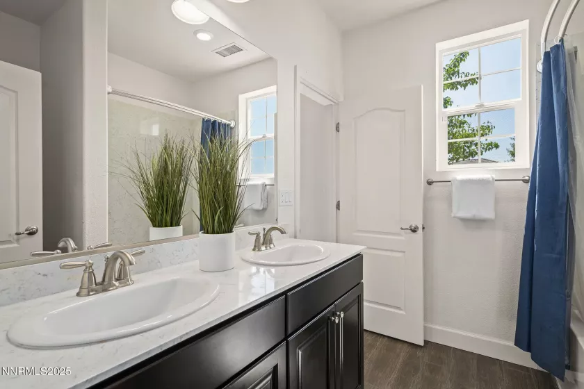 10450 Palladium Mine, Reno, Nevada 89521, 4 Bedrooms Bedrooms, ,3 BathroomsBathrooms,Residential,Residential,Palladium Mine,250051006