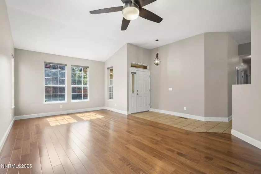 4175 Falling Water, Reno, Nevada 89519, 3 Bedrooms Bedrooms, ,2 BathroomsBathrooms,Residential,Residential,Falling Water,250051009