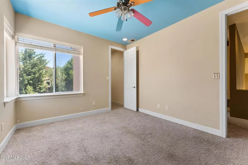 5436 Vista Terrace, Sparks, Nevada 89436, 4 Bedrooms Bedrooms, ,3 BathroomsBathrooms,Residential,Residential,Vista Terrace,250051010