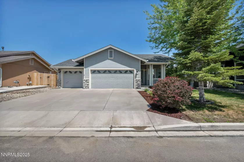 9951 Grand Falls, Reno, Nevada 89506, 4 Bedrooms Bedrooms, ,2 BathroomsBathrooms,Residential,Residential,Grand Falls,250051014