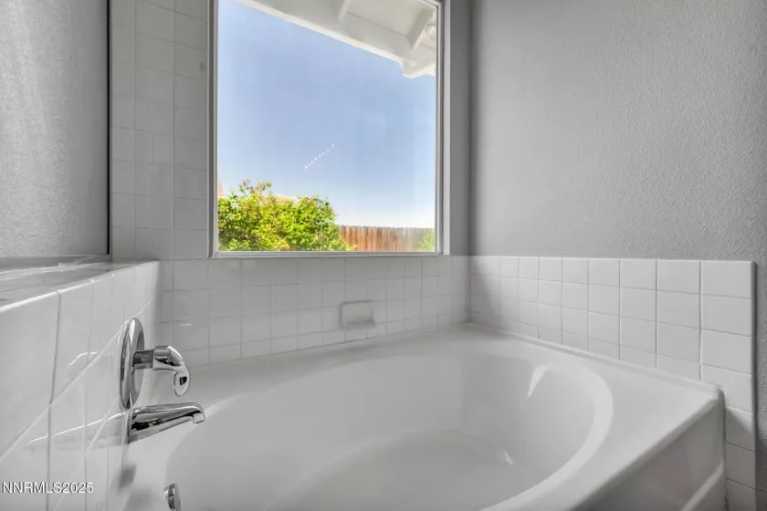 9951 Grand Falls, Reno, Nevada 89506, 4 Bedrooms Bedrooms, ,2 BathroomsBathrooms,Residential,Residential,Grand Falls,250051014