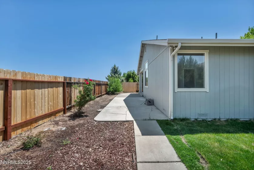 9951 Grand Falls, Reno, Nevada 89506, 4 Bedrooms Bedrooms, ,2 BathroomsBathrooms,Residential,Residential,Grand Falls,250051014
