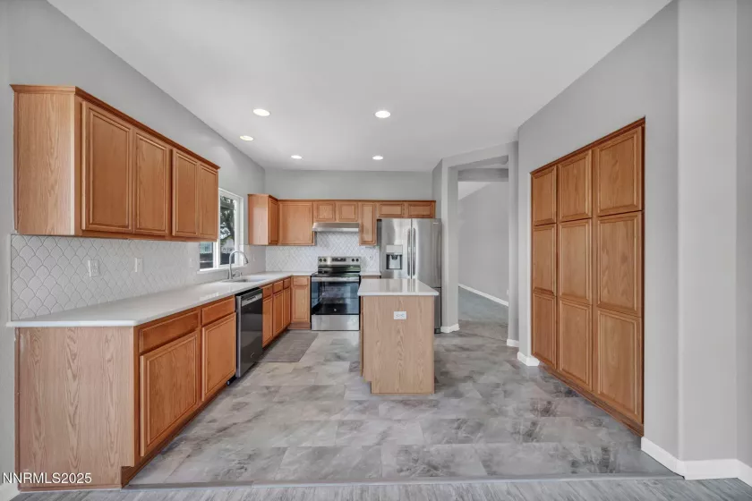 9951 Grand Falls, Reno, Nevada 89506, 4 Bedrooms Bedrooms, ,2 BathroomsBathrooms,Residential,Residential,Grand Falls,250051014