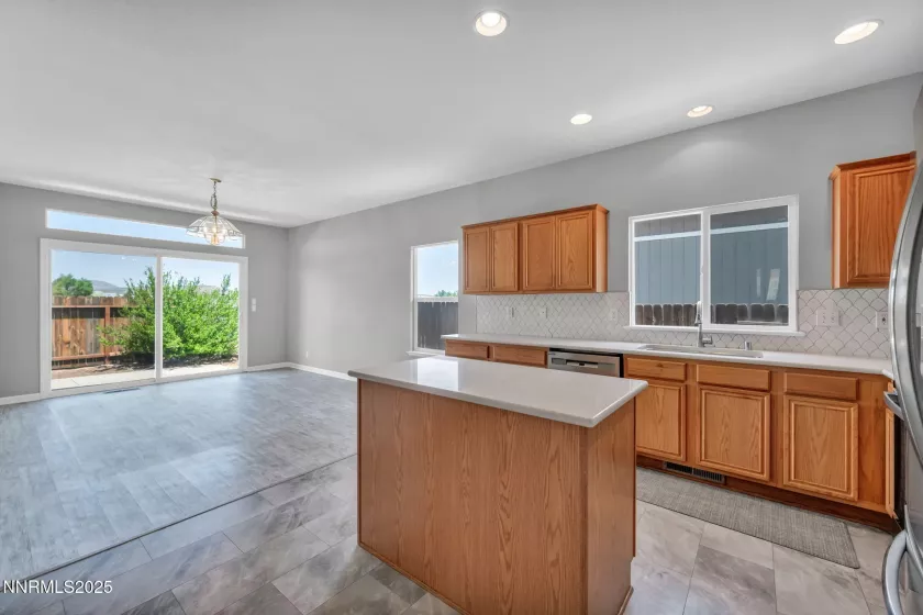 9951 Grand Falls, Reno, Nevada 89506, 4 Bedrooms Bedrooms, ,2 BathroomsBathrooms,Residential,Residential,Grand Falls,250051014