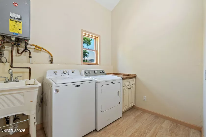 105 Rodeo, Reno, Nevada 89508, 3 Bedrooms Bedrooms, ,2 BathroomsBathrooms,Residential,Residential,Rodeo,250051015