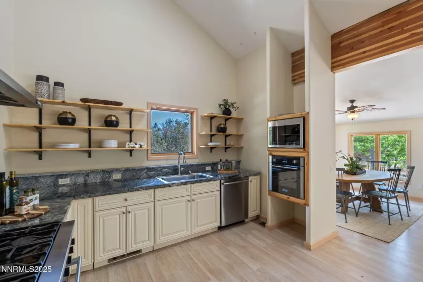 105 Rodeo, Reno, Nevada 89508, 3 Bedrooms Bedrooms, ,2 BathroomsBathrooms,Residential,Residential,Rodeo,250051015